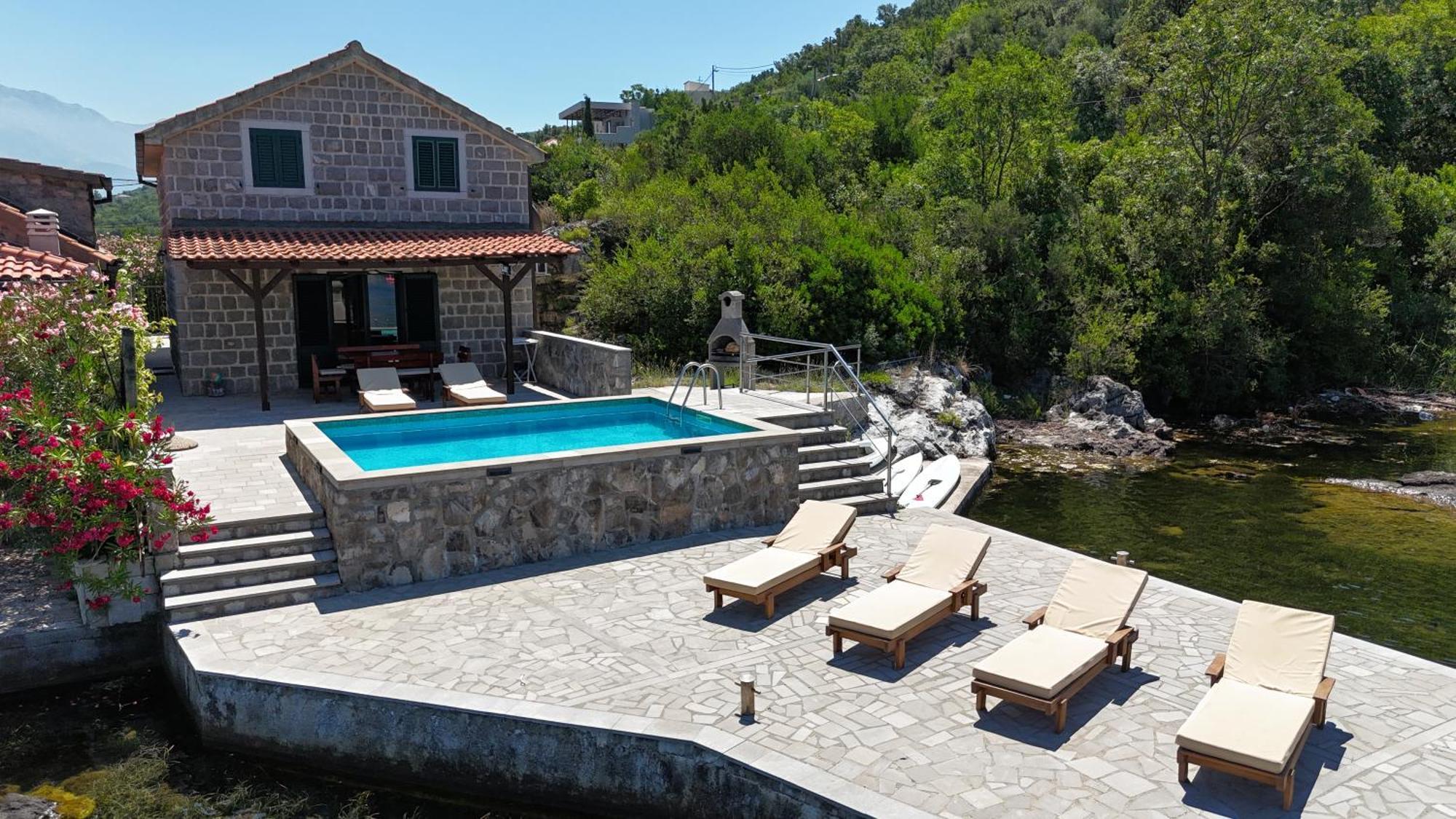 Apartments Kovinic Tivat Zewnętrze zdjęcie