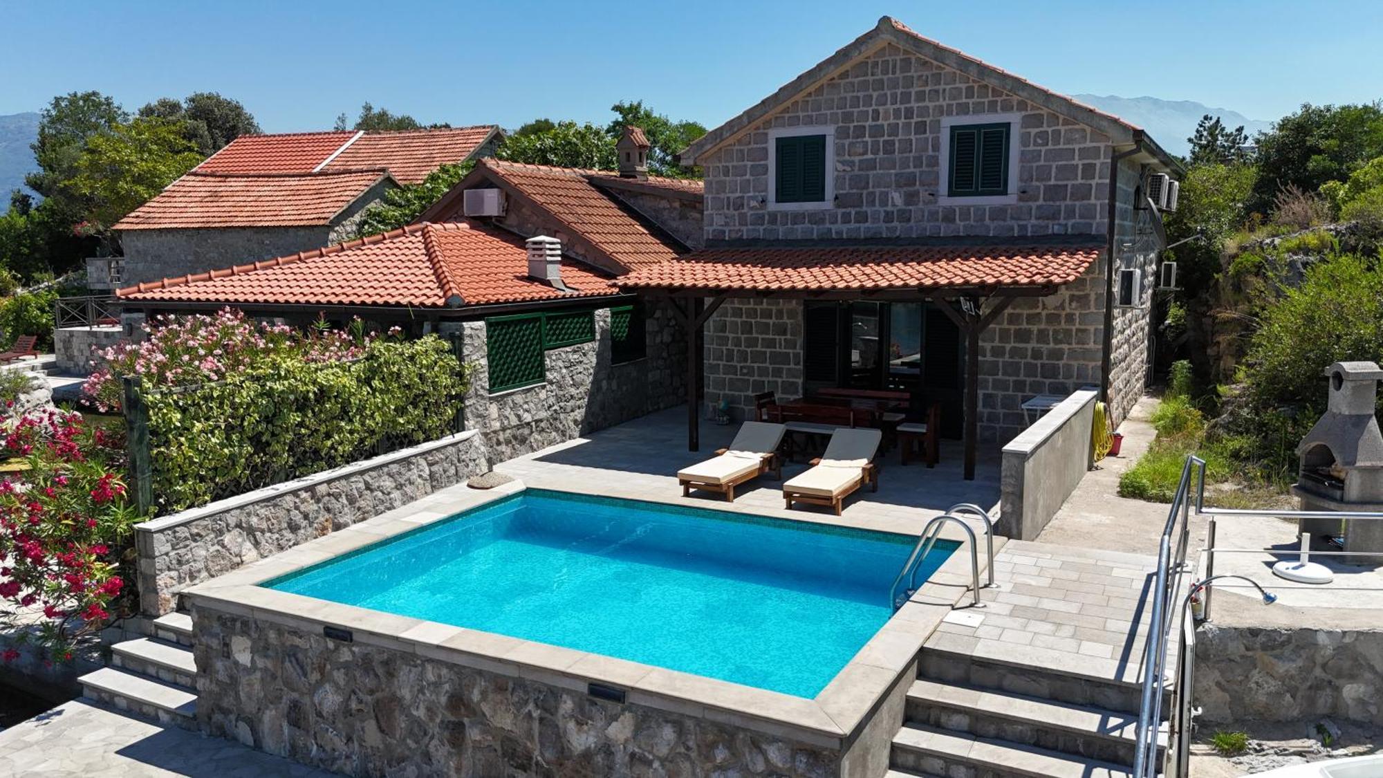 Apartments Kovinic Tivat Zewnętrze zdjęcie